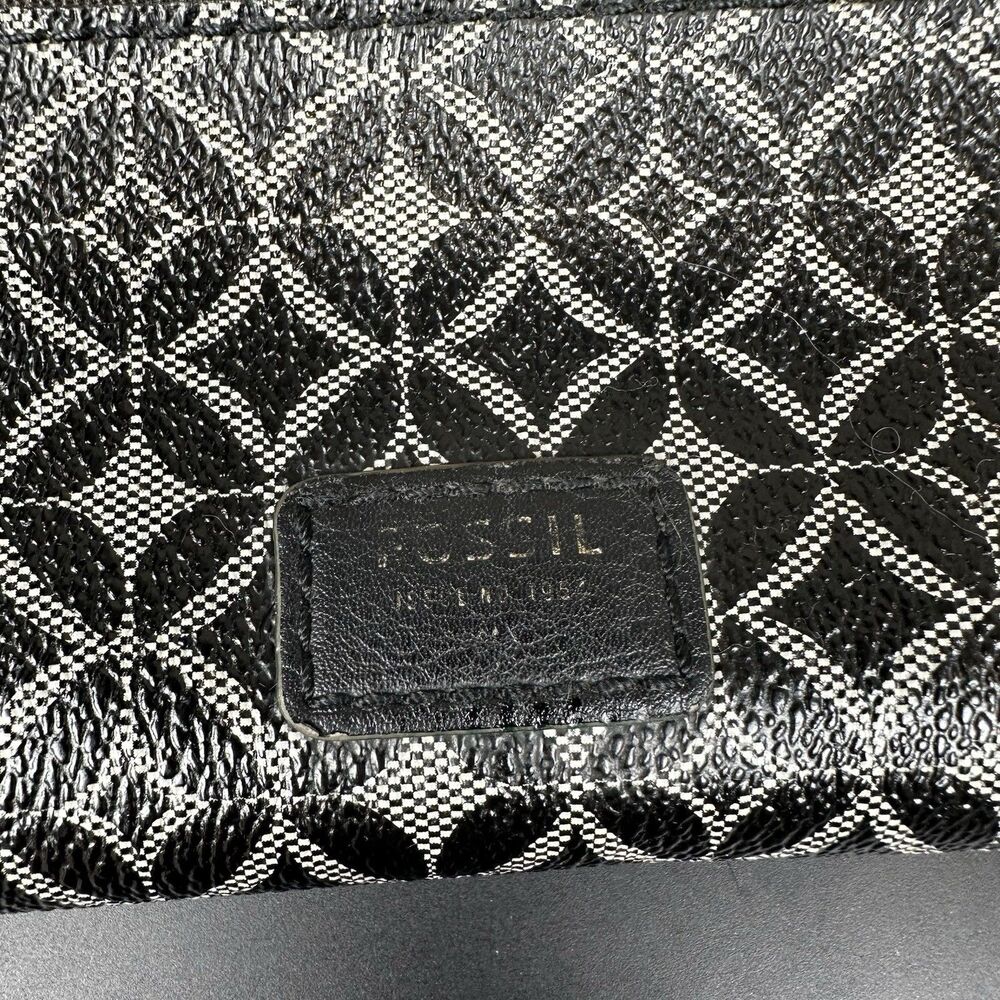 Fossil Tessa Zip Around Clutch Wallet Purse Phone Black Geometric Billfold